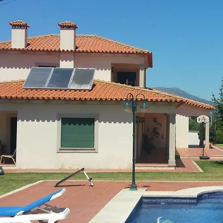 Casa Estrada Da Guia Guest house