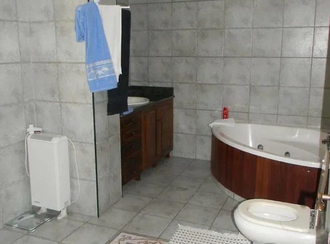 Casa Estrada Da Guia * Βιάνα ντο Καστέλο