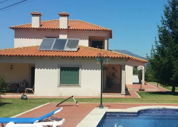 Casa Estrada Da Guia Vendégház