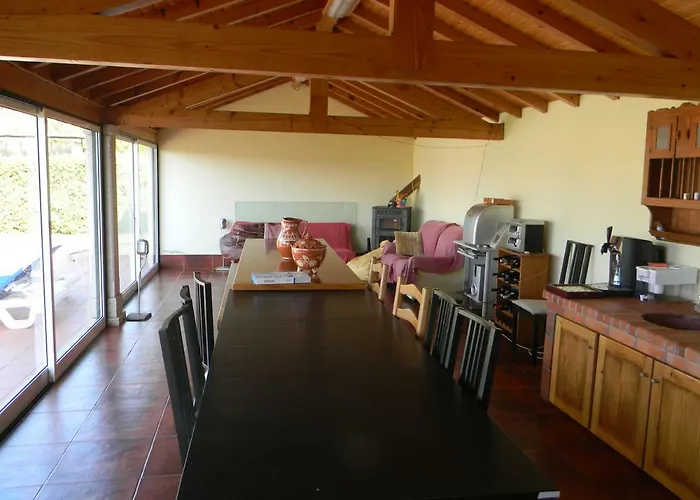 Casa Estrada Da Guia Gasthuis *