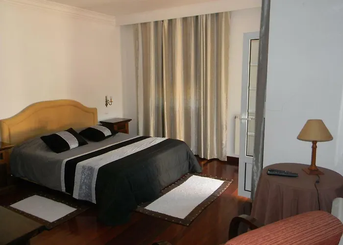 Casa Estrada Da Guia *