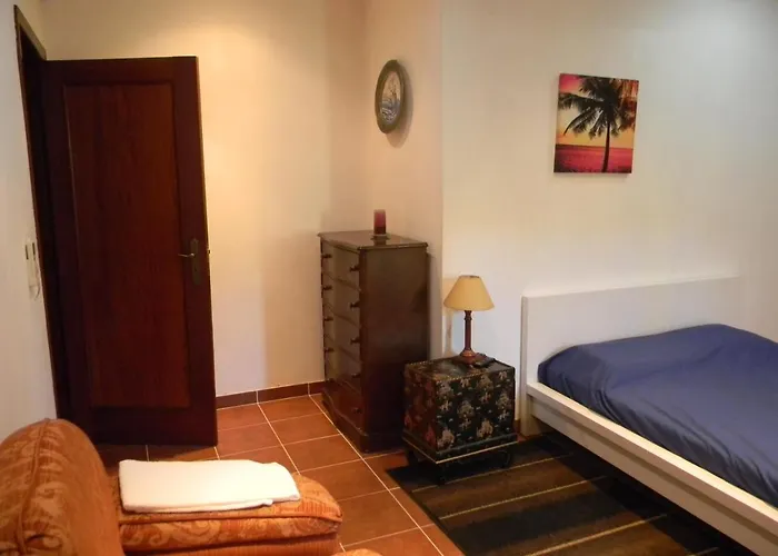 Casa Estrada Da Guia